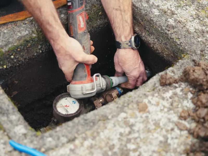 Sewer Line & Water Line Repair Professional Service in Eugene, OR near Cerritos, CA on Plumbing Services in Cerritos, CA body home 003
